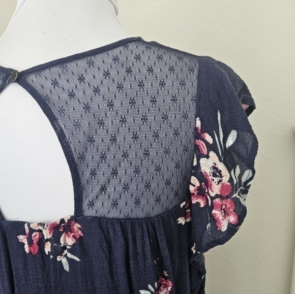 Rewind Juniors' Short Sleeve Flutter Top - Picture 6 of 11